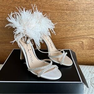 Nina Women's Cream Feathered Heels